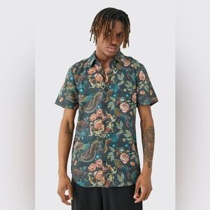 BoohooMAN Dragon Print Regular Fit Short Sleeve Shirt
